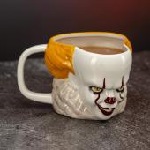 Taza pennywise shaped